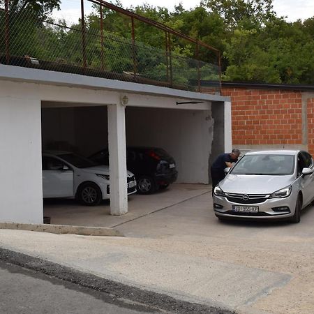 Apartments Malinska-Kajkić Bagian luar foto