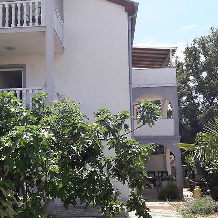 Apartments Malinska-Kajkić Bagian luar foto