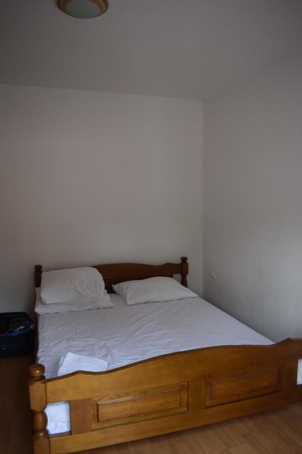 Apartments Malinska-Kajkić Bagian luar foto